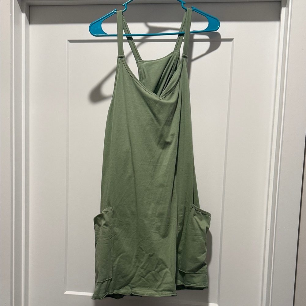 Green Sleeveless Dress with Pockets